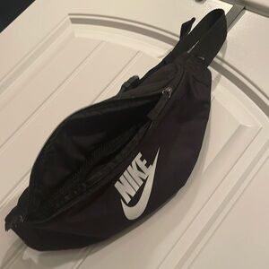 Nike fannypack